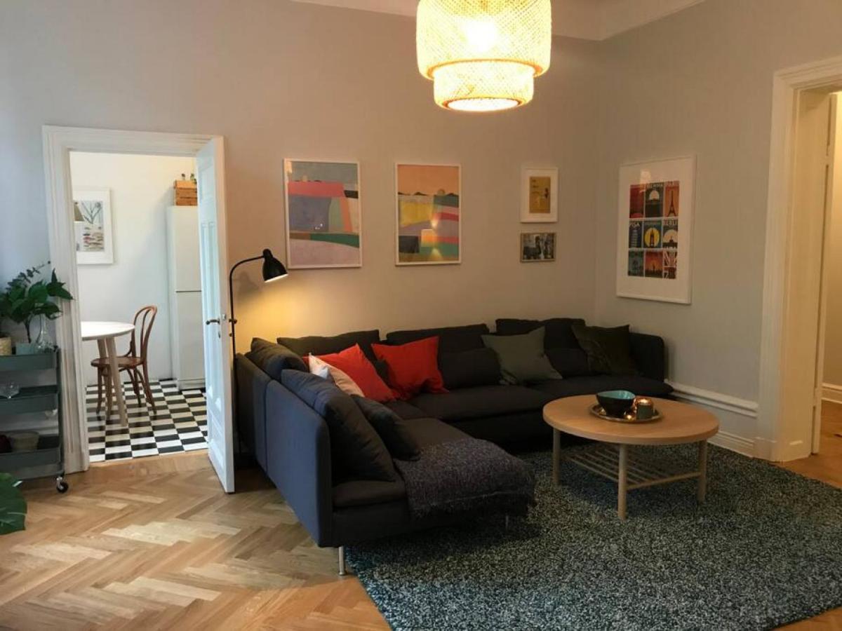 Artistic And Light 2 Room Apartment In Sofo 65Sqm Estocolmo Exterior foto
