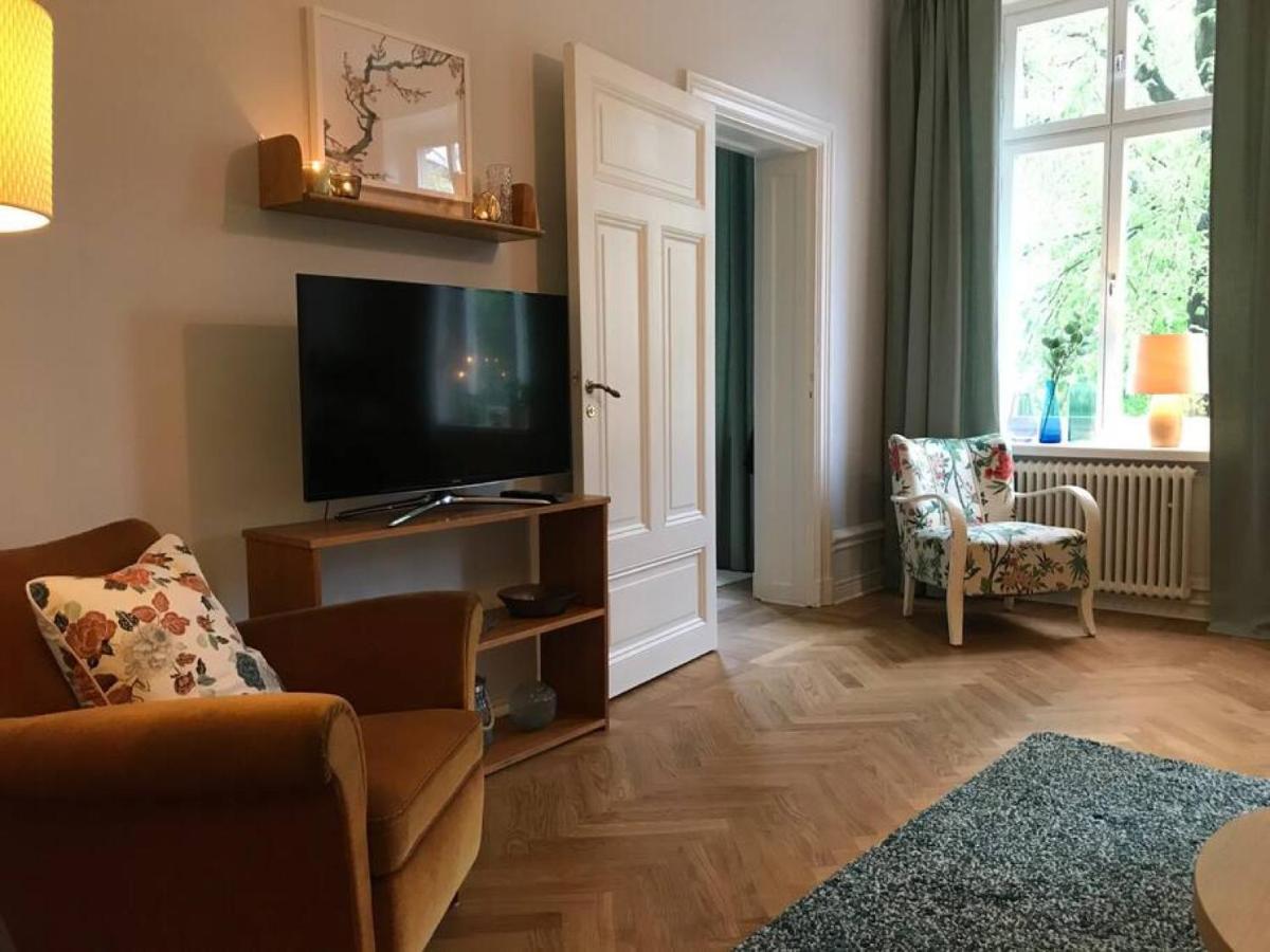 Artistic And Light 2 Room Apartment In Sofo 65Sqm Estocolmo Exterior foto